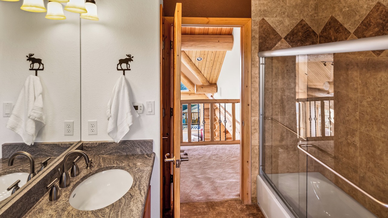Photo of Bathroom in Morrison