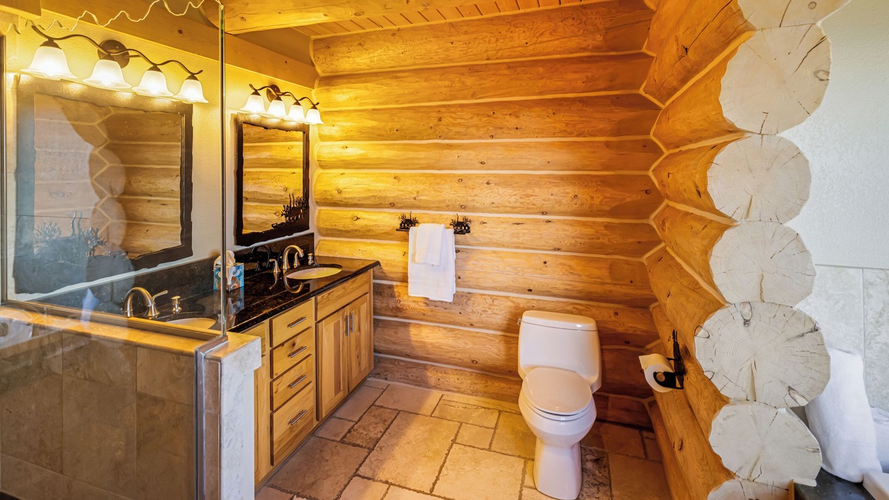 Photo of Bathroom in Morrison