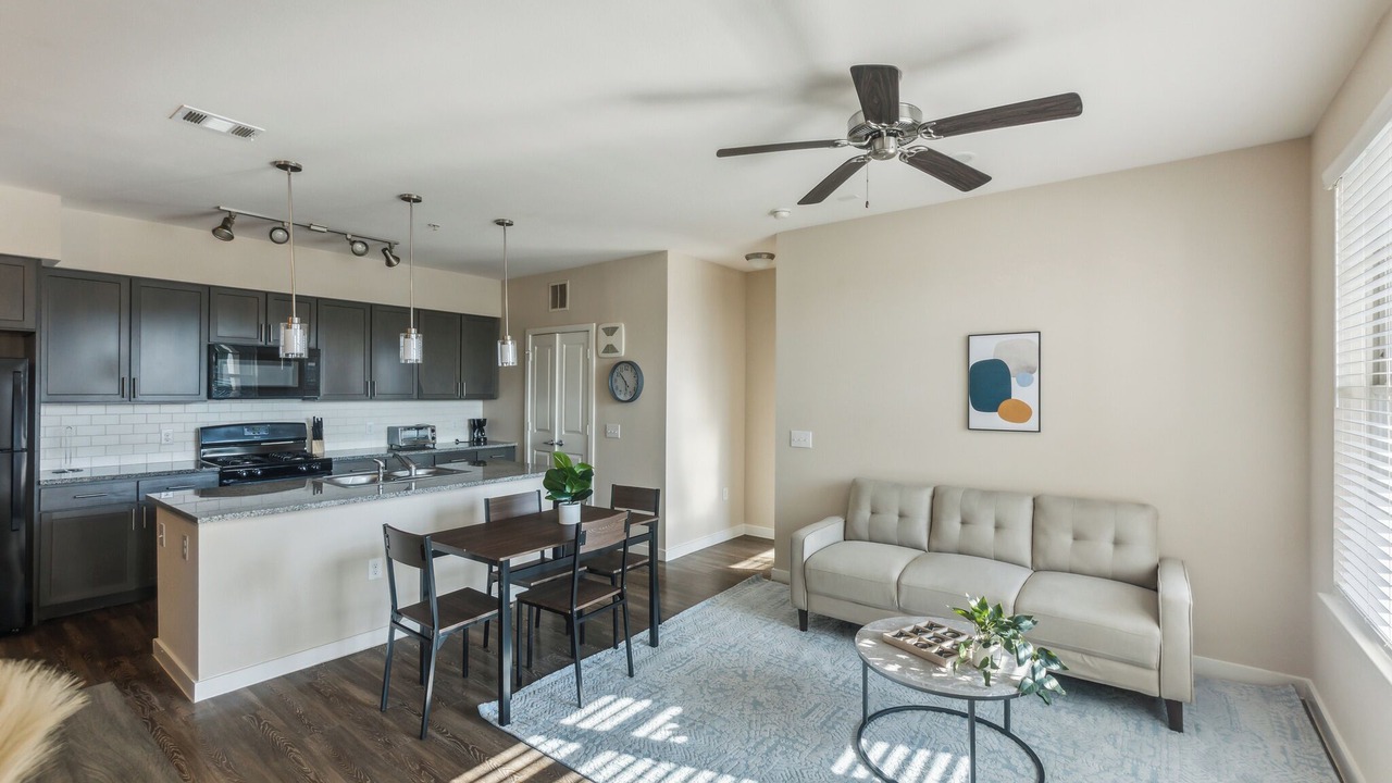 Photo of Livingroom in Southeast Houston