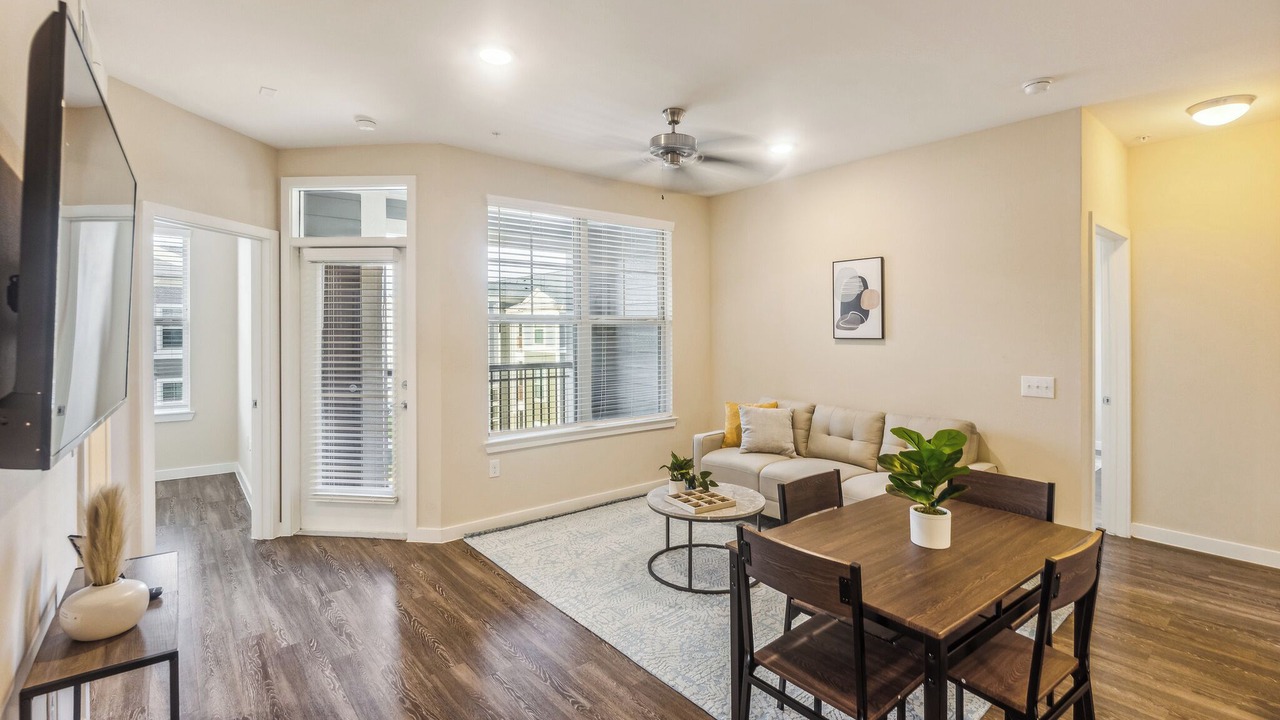 Photo of Livingroom in Southeast Houston