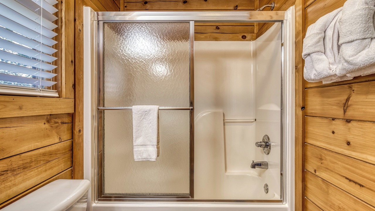 Photo of Bathroom in Black Bear Falls