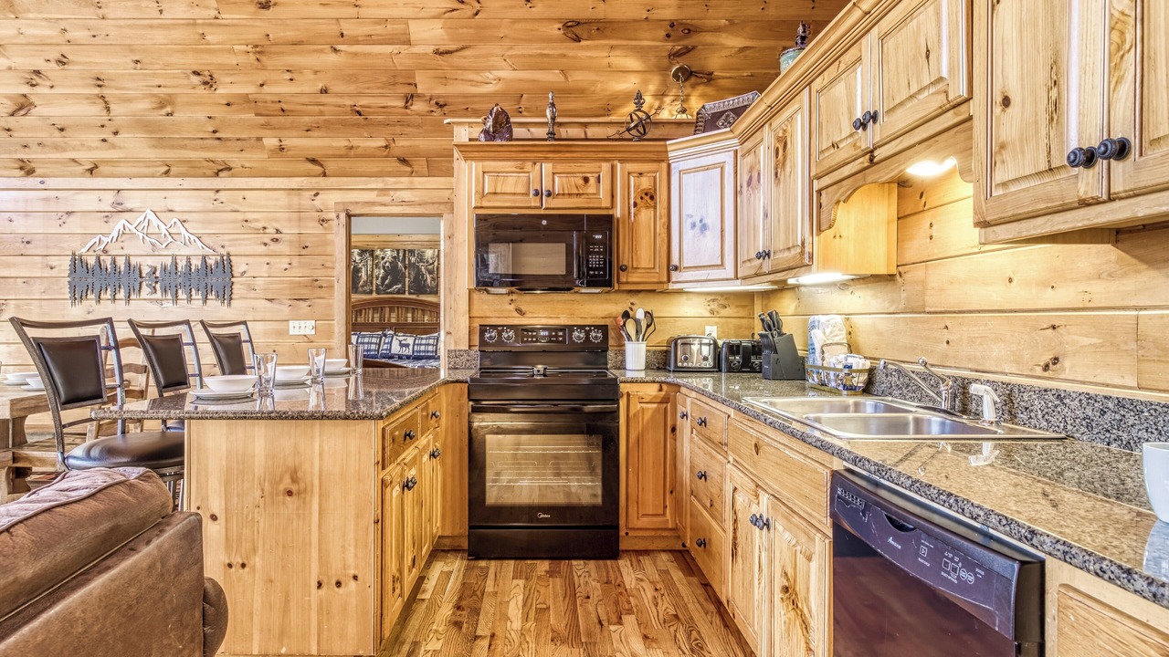Photo of Kitchen in Black Bear Falls