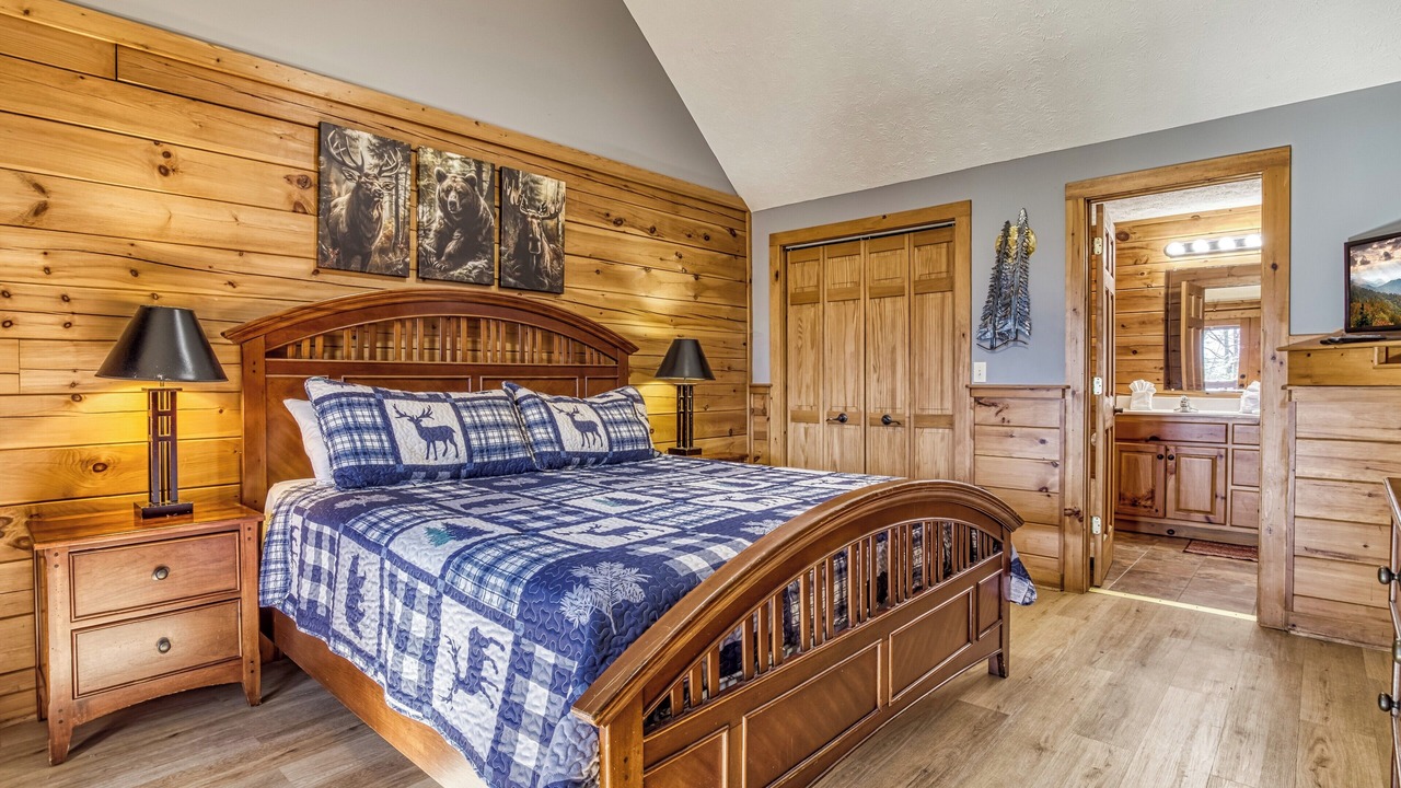 Photo of Bedroom in Black Bear Falls