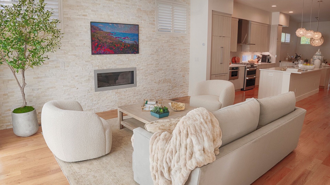 Photo of Livingroom in Sloan Lake