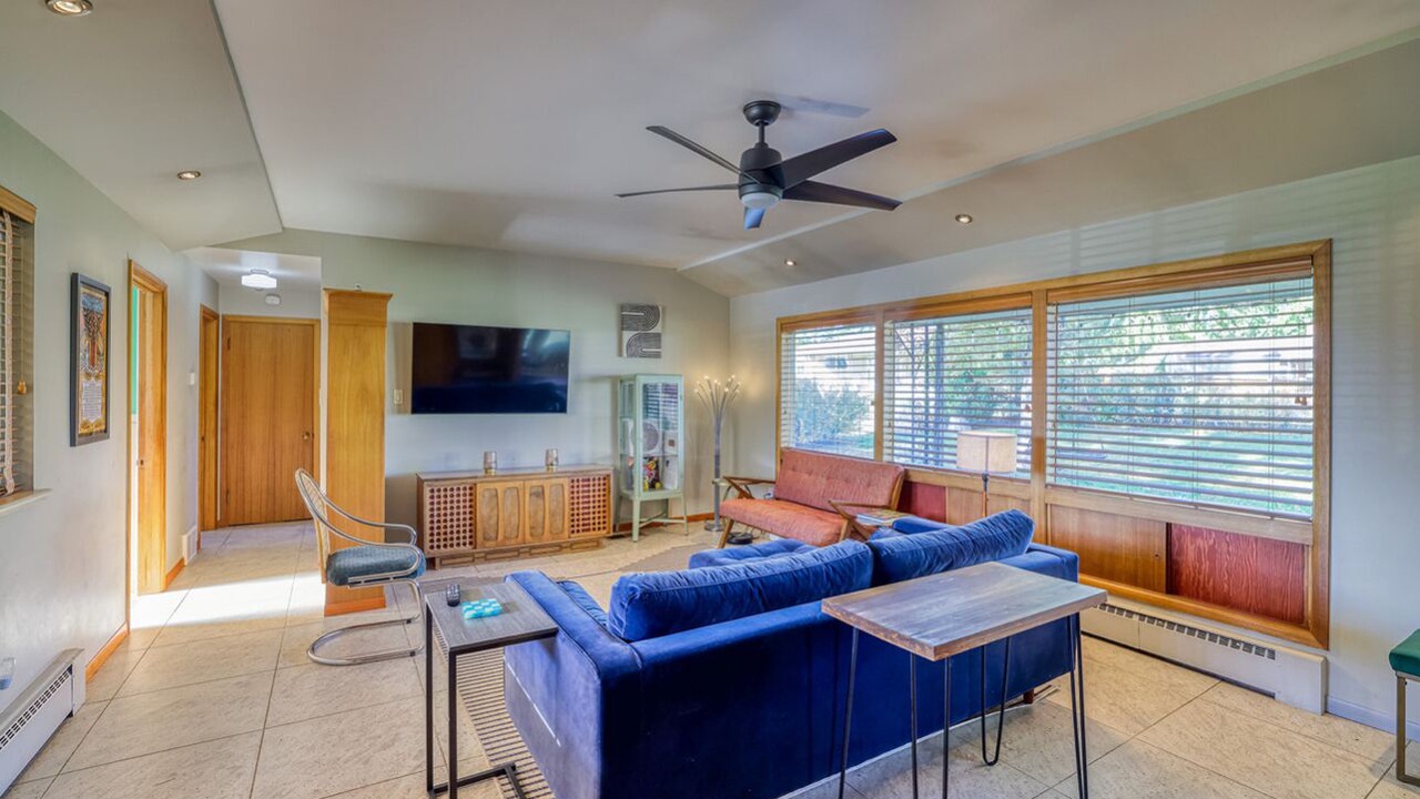 Photo of Livingroom in Bel Aire