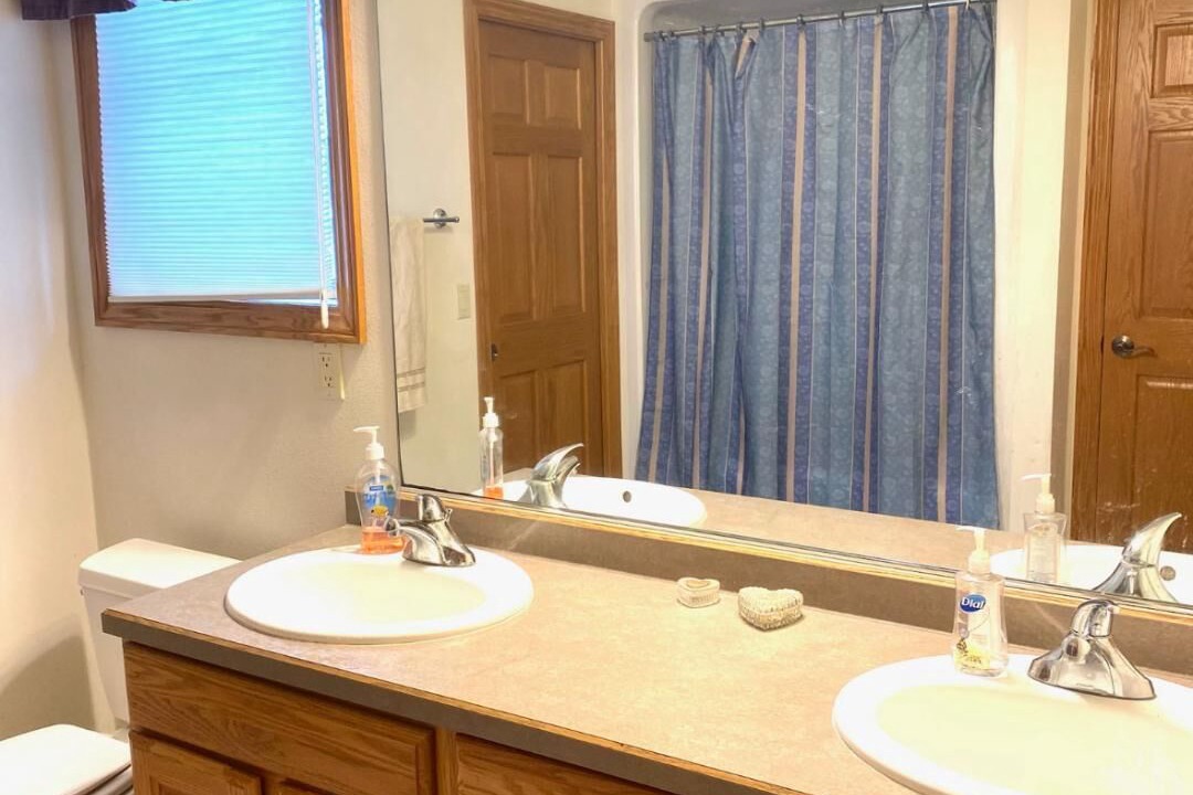 Photo of Bathroom in Village of Harrison