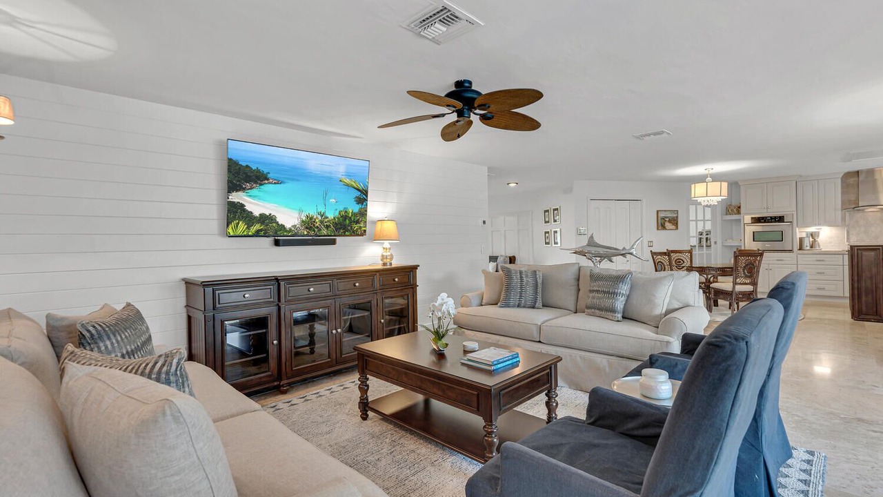 Photo of Livingroom in Central Naples