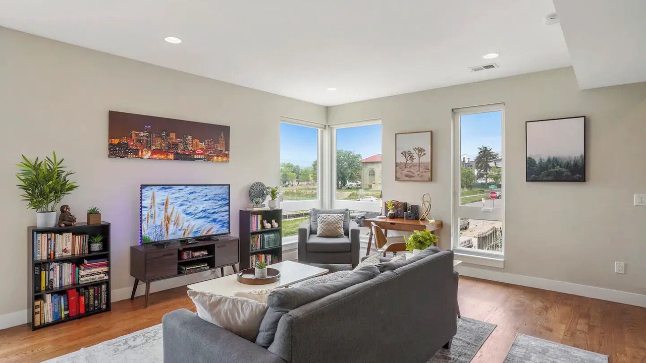 Photo of Livingroom in West Colfax