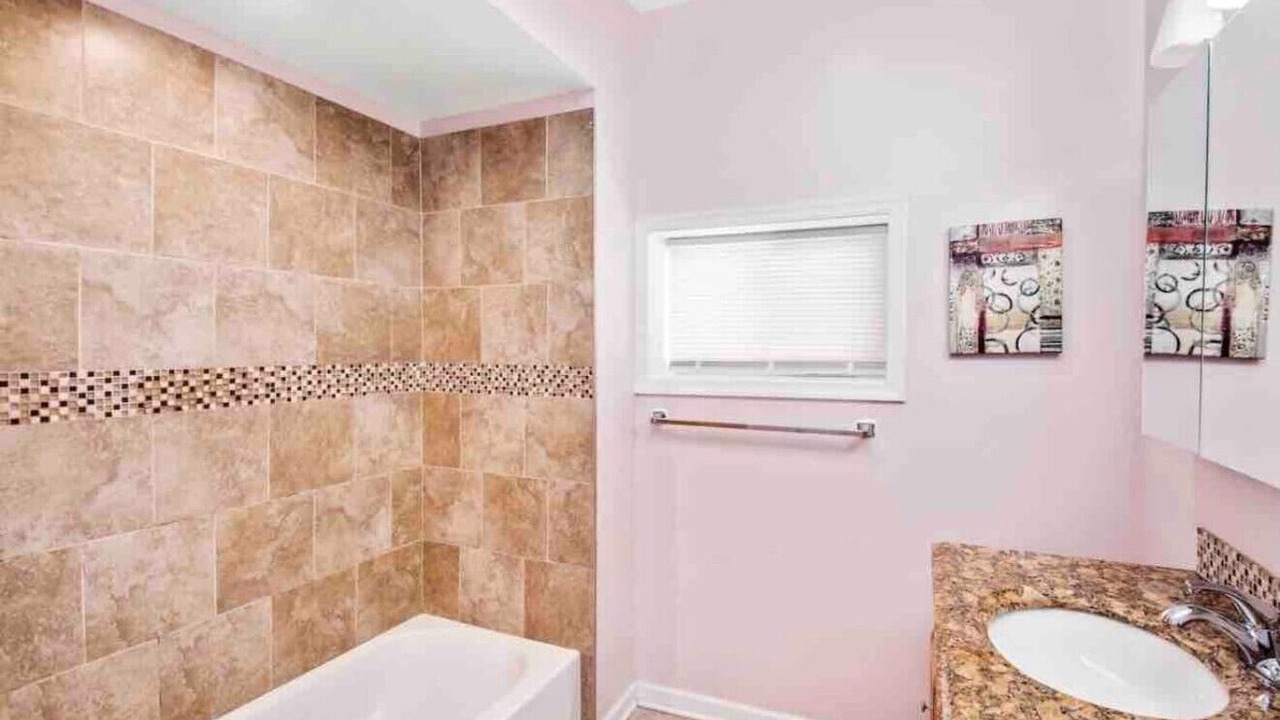 Photo of Bathroom in Passyunk Square