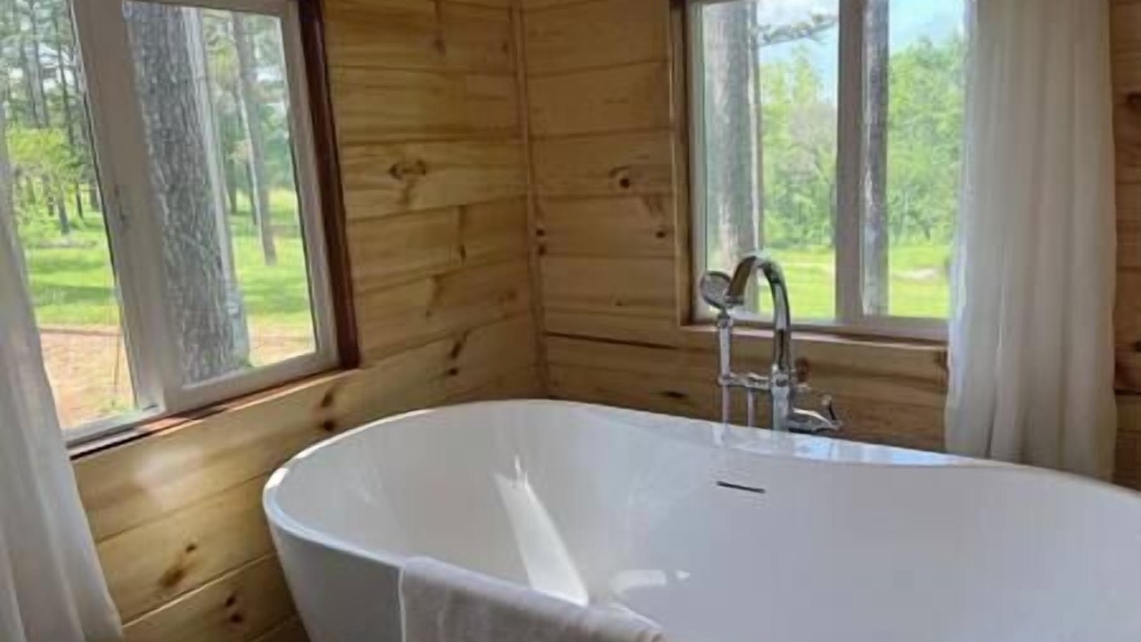 Photo of Bathroom in Licking