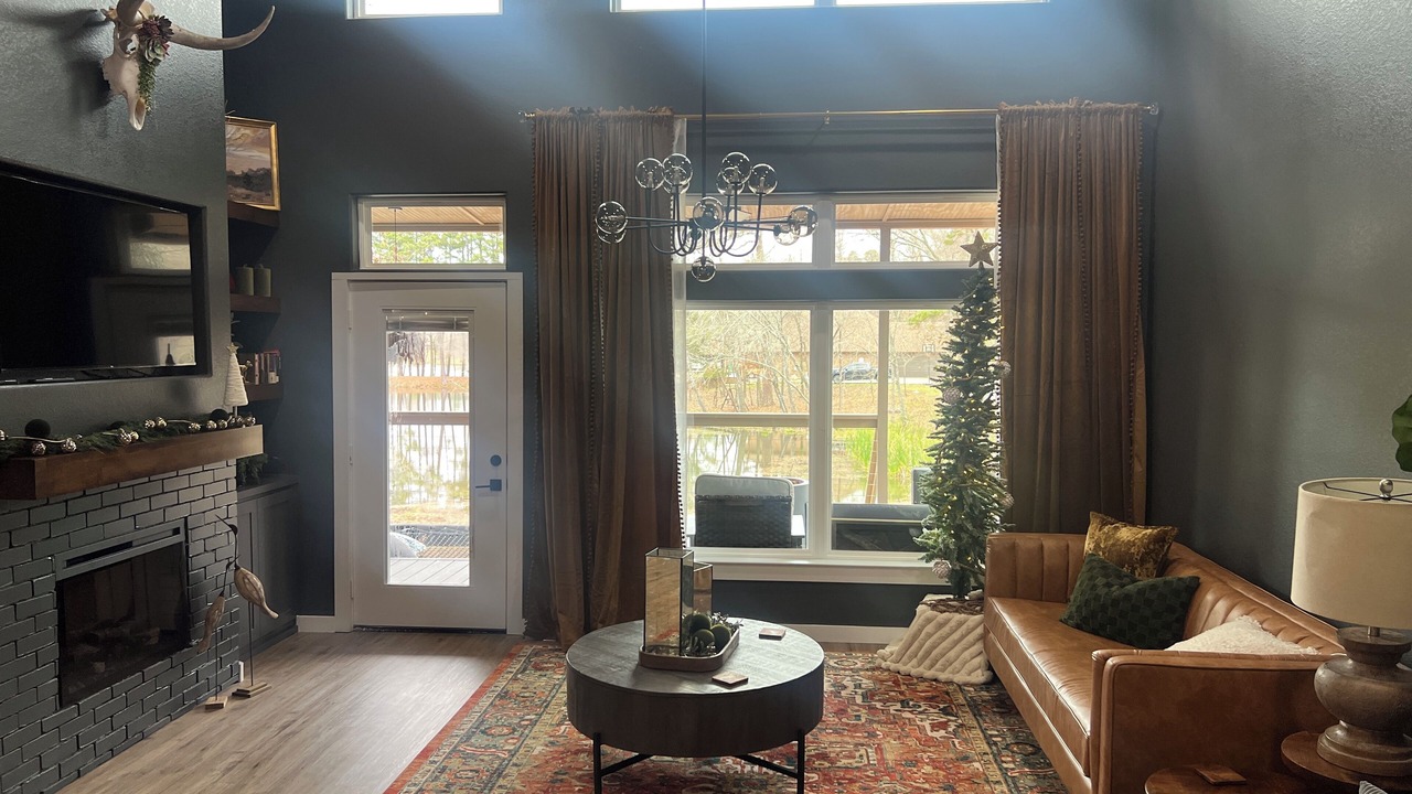 Photo of Livingroom in Judson