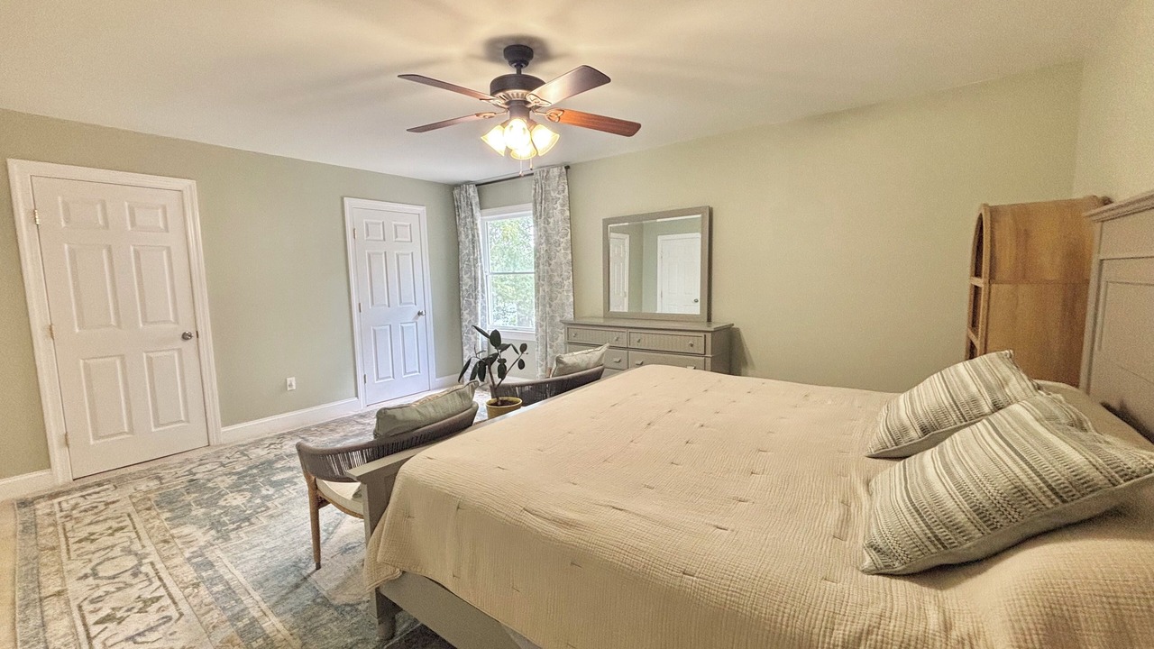 Photo of Bedroom in Topping