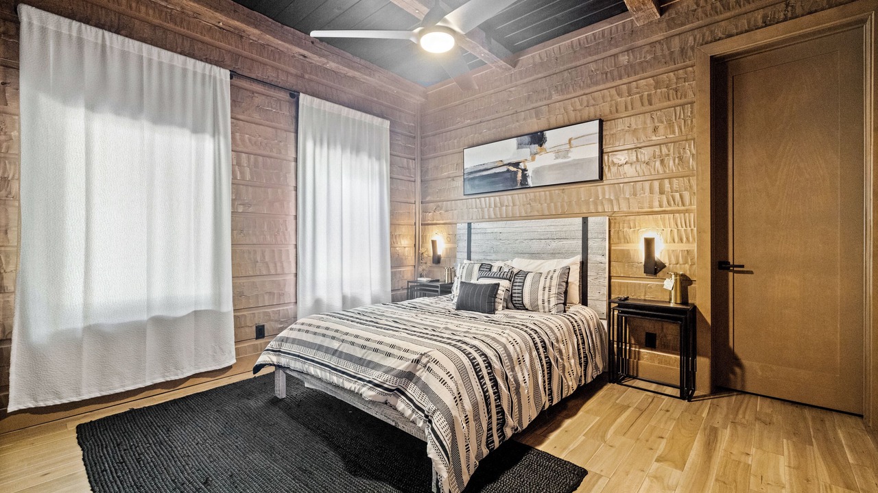 Photo of Bedroom in Gatlinburg - Pigeon Forge