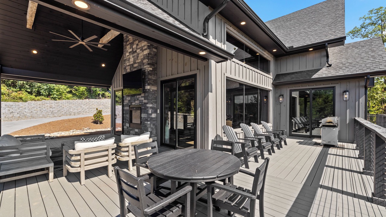 Photo of Outdoor in Gatlinburg - Pigeon Forge