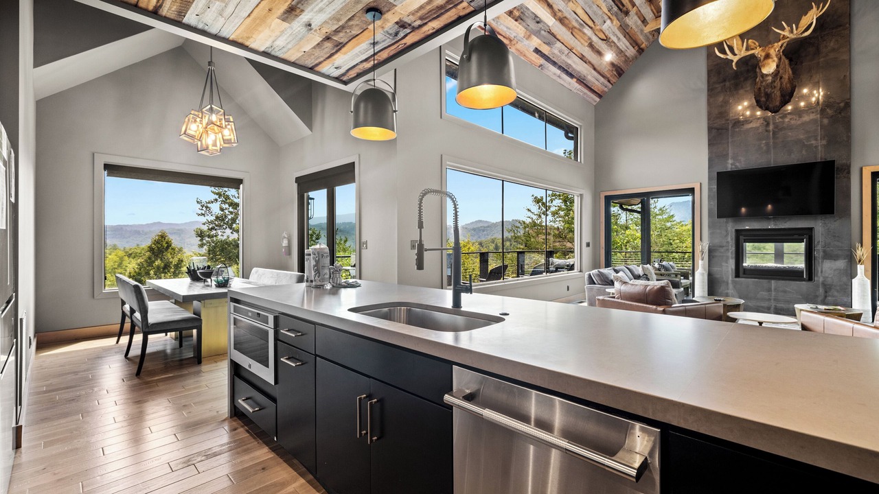 Photo of Kitchen in Gatlinburg - Pigeon Forge