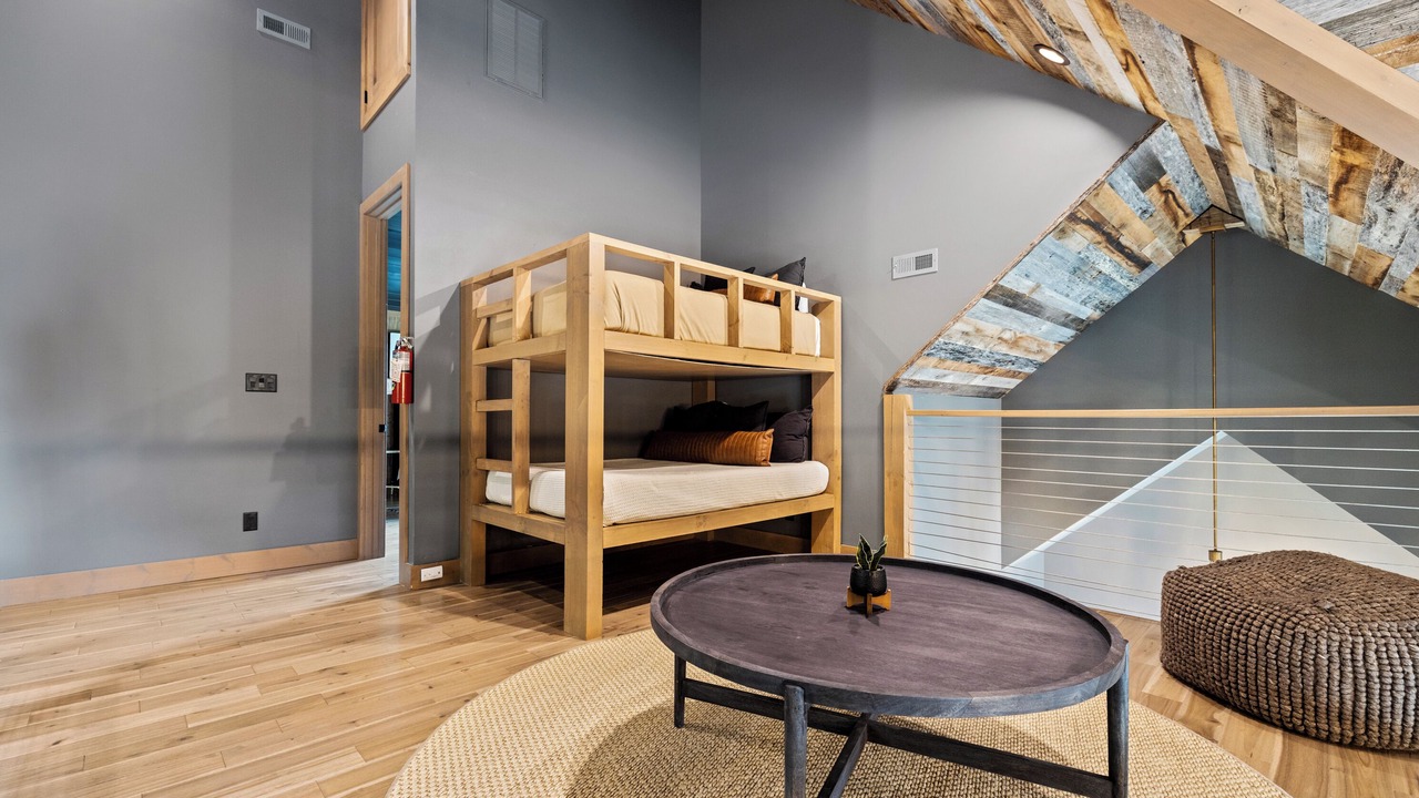 Photo of Bedroom in Gatlinburg - Pigeon Forge