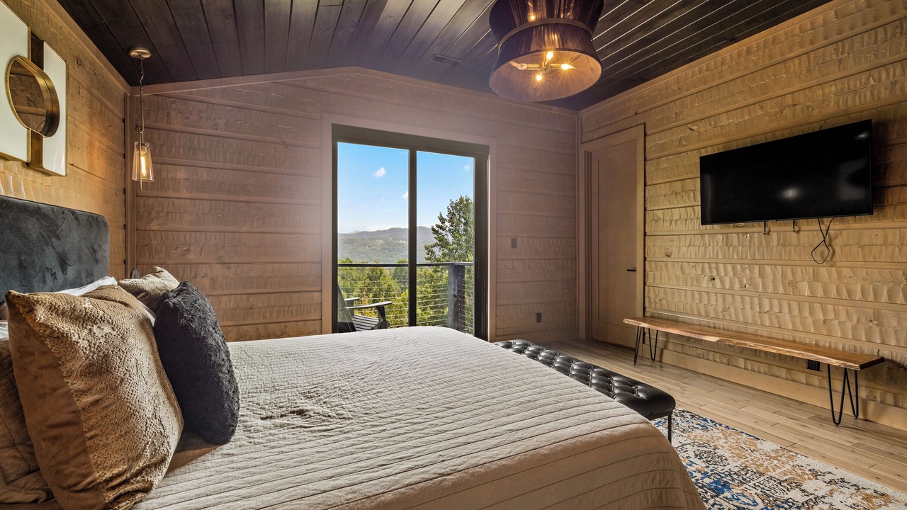 Photo of Bedroom in Gatlinburg - Pigeon Forge