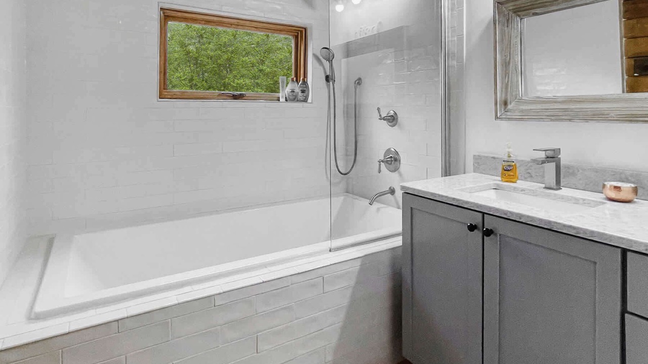 Photo of Bathroom in Great Cacapon