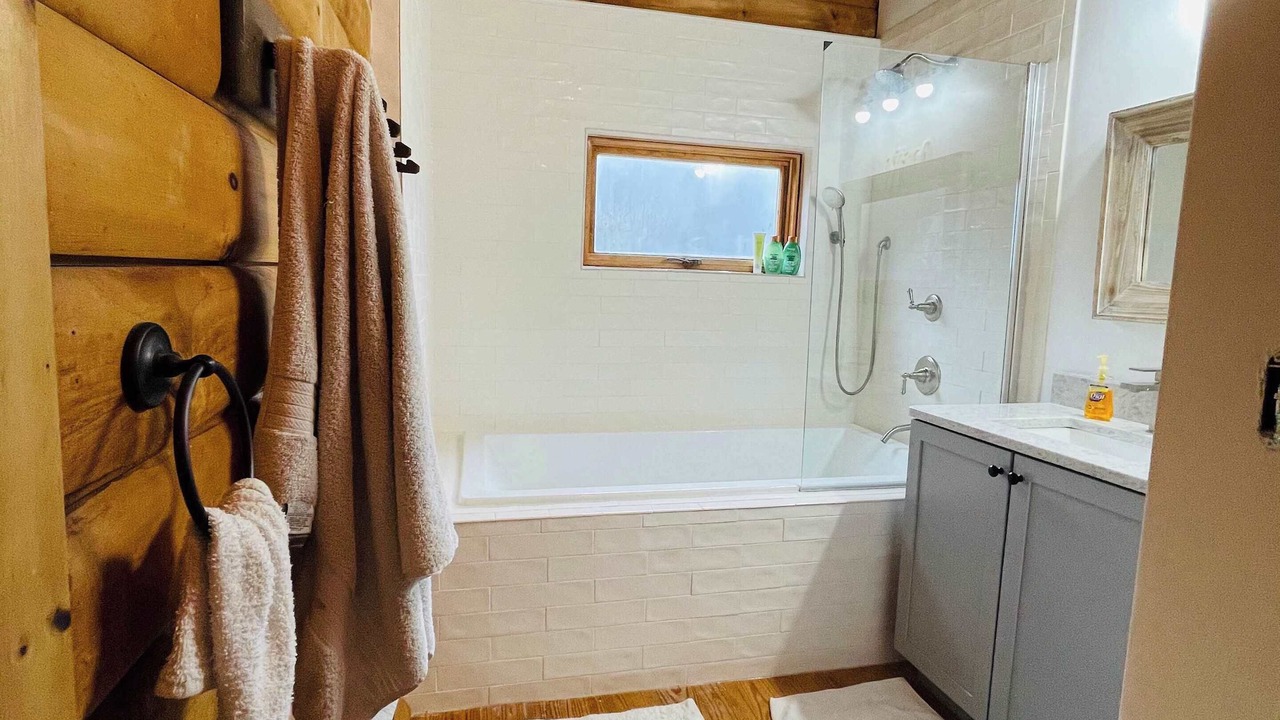 Photo of Bathroom in Great Cacapon