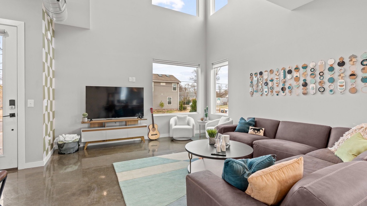 Photo of Livingroom in North Nashville