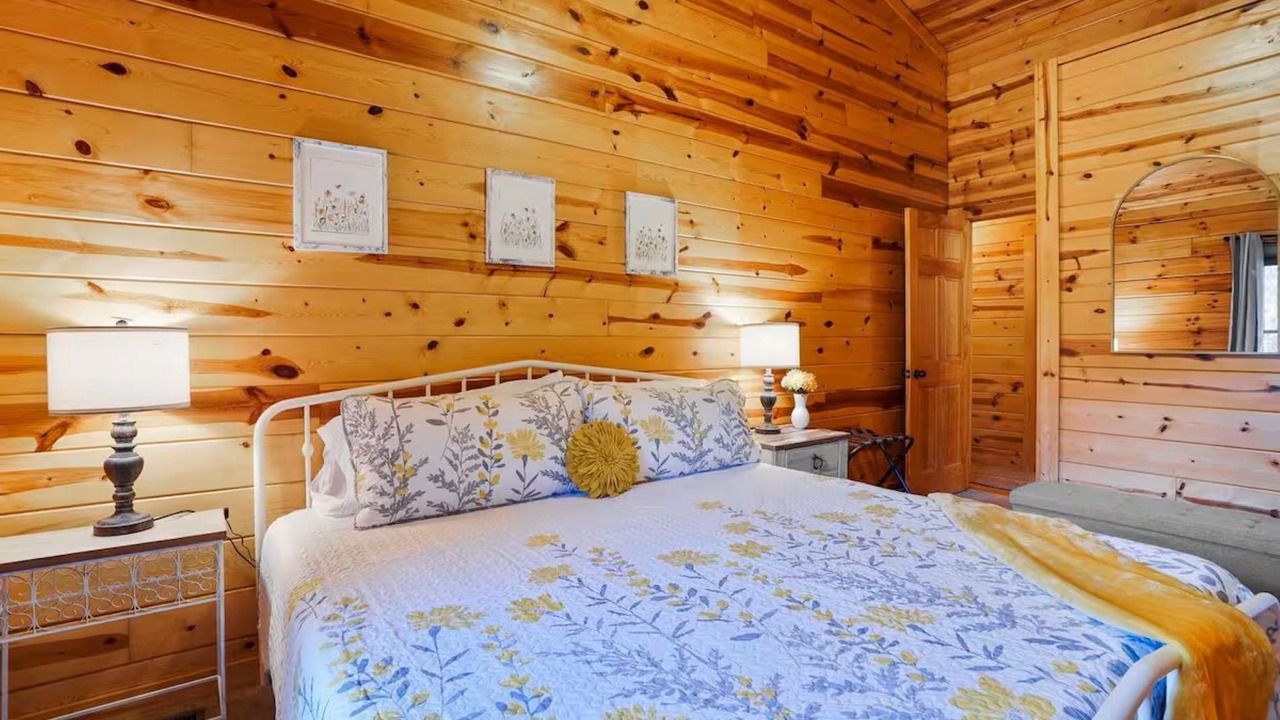 Photo of Bedroom in Logan