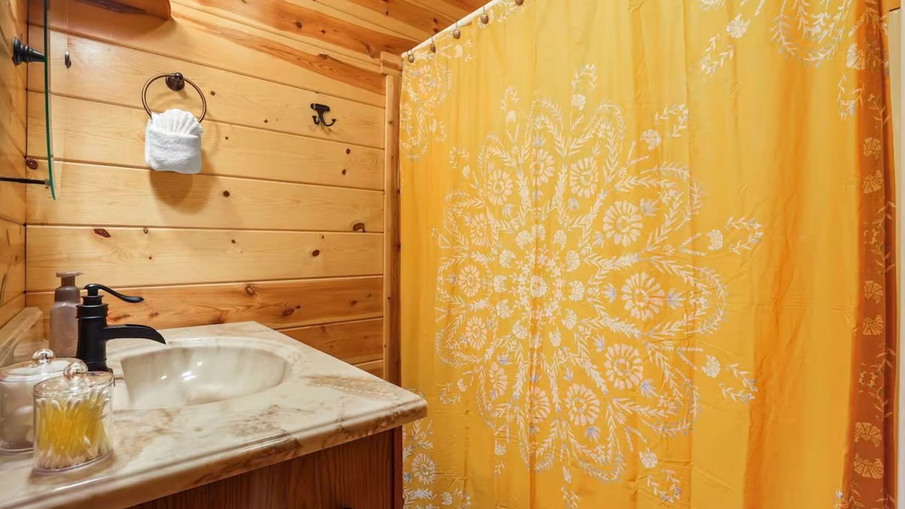 Photo of Bathroom in Logan