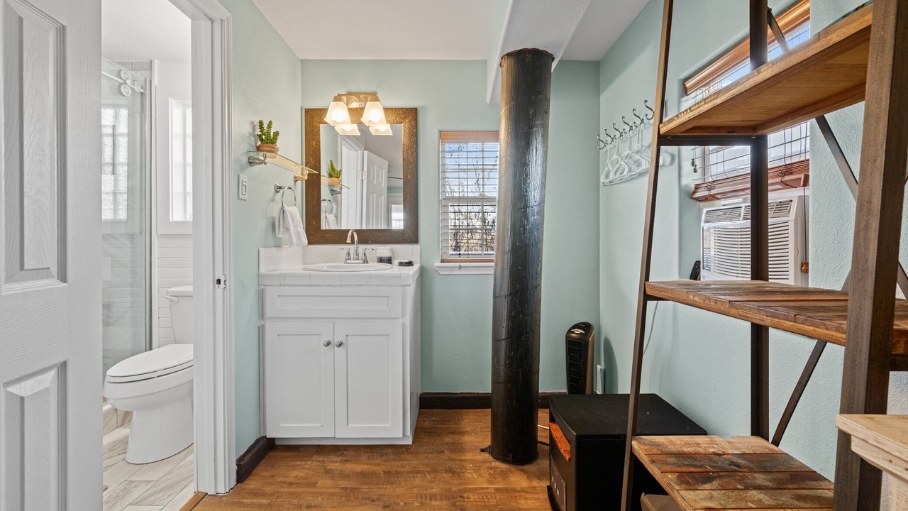 Photo of Bathroom in Sand Point