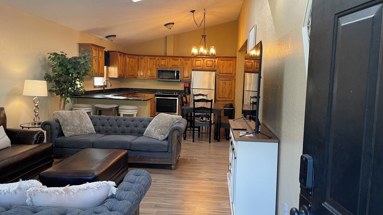 Photo of Livingroom in Berkley