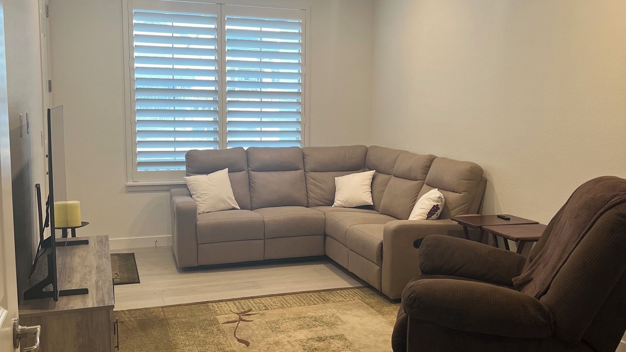 Photo of Livingroom in Lakewood