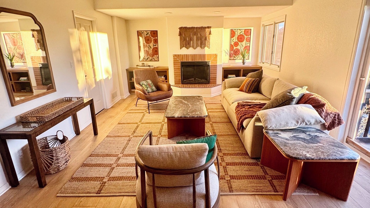 Photo of Livingroom in Morrison