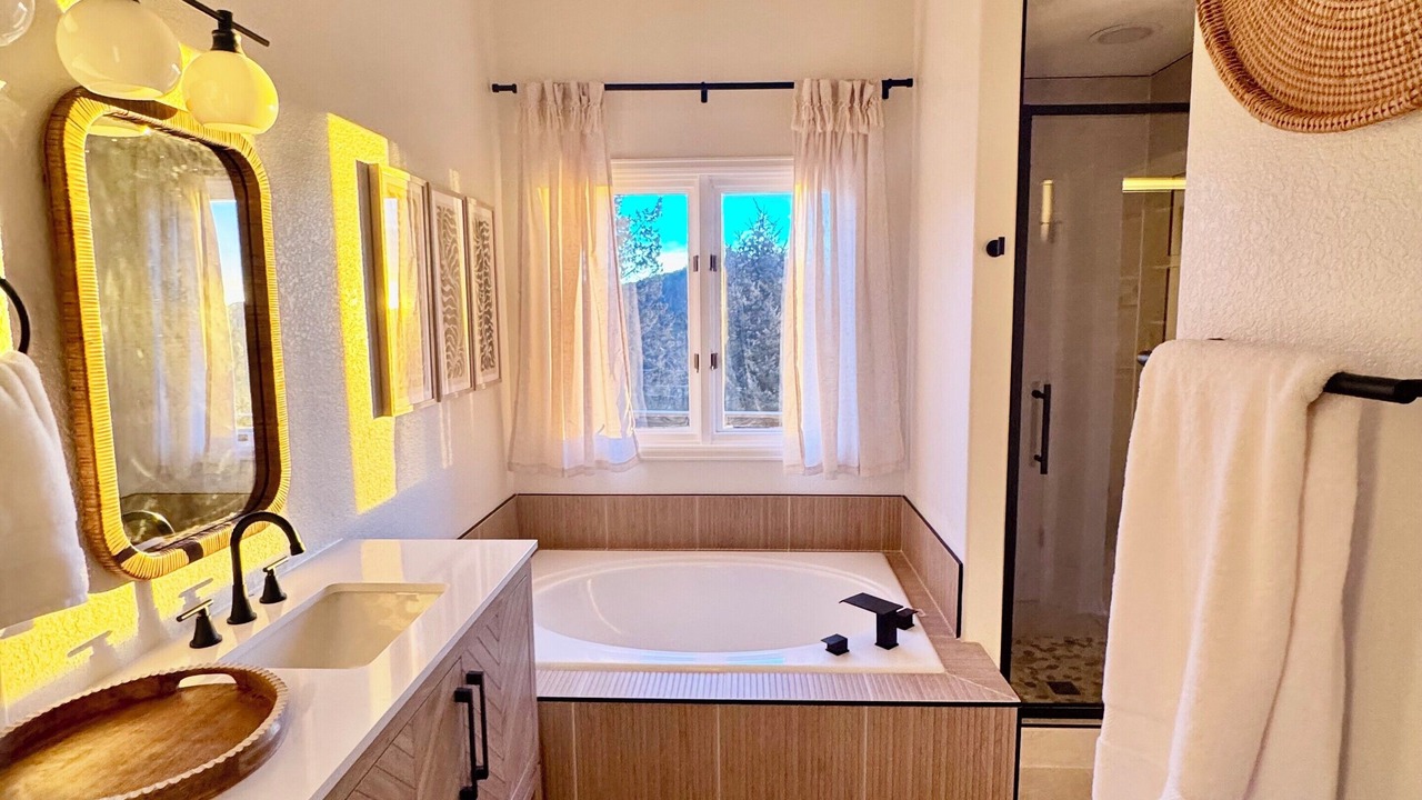 Photo of Bathroom in Morrison