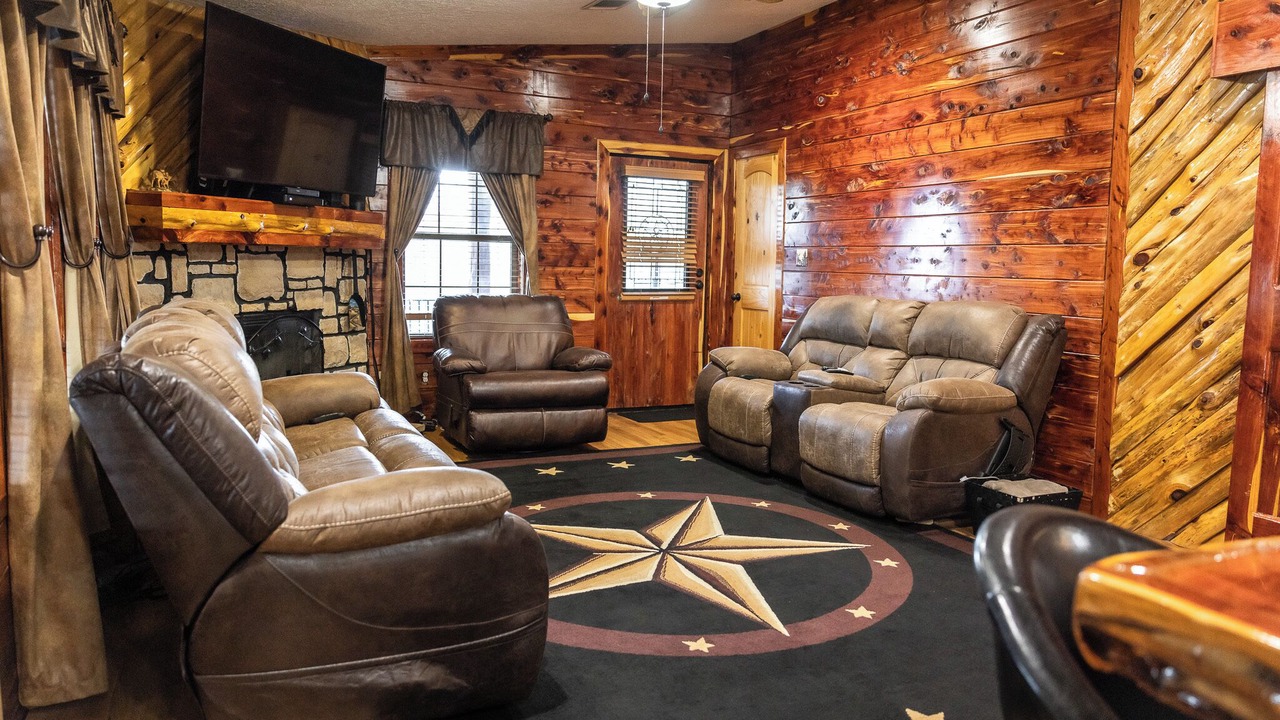Photo of Livingroom in Bullard