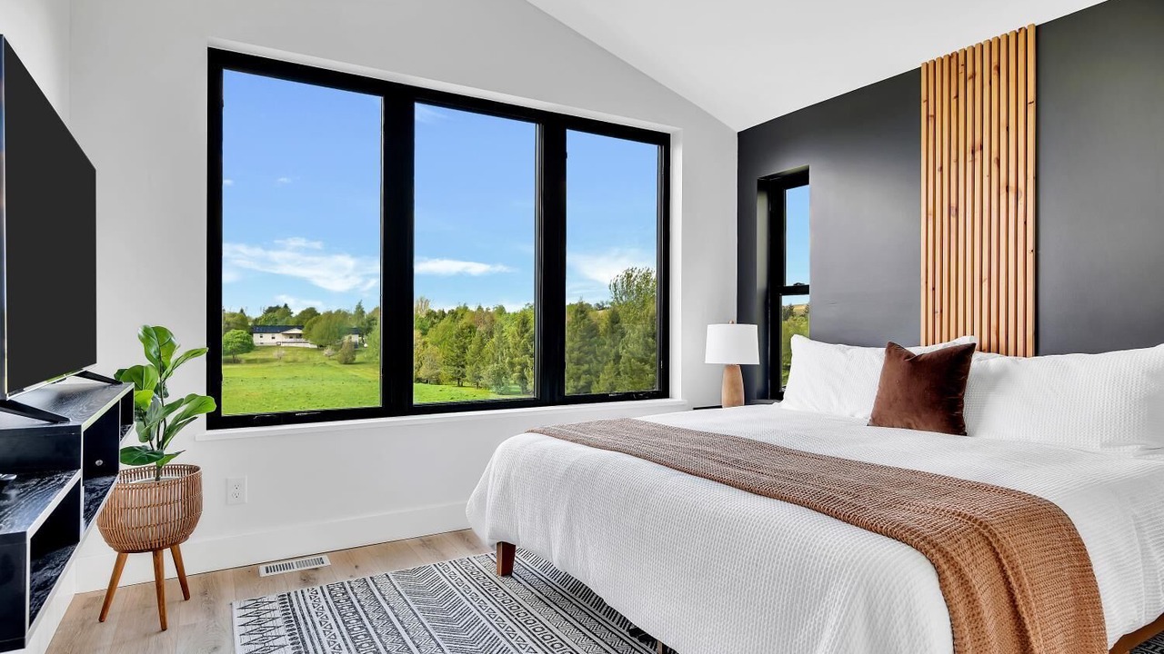 Photo of Bedroom in Tully