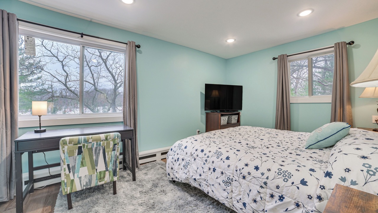 Photo of Bedroom in Herron
