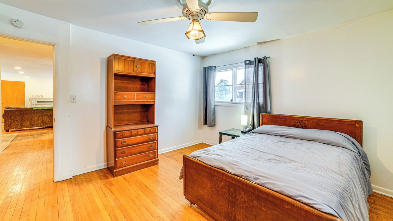 Photo of Bedroom in Utica