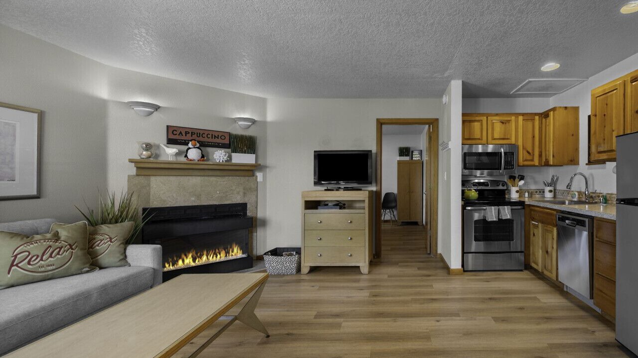 Photo of Livingroom in Downtown Cannon Beach
