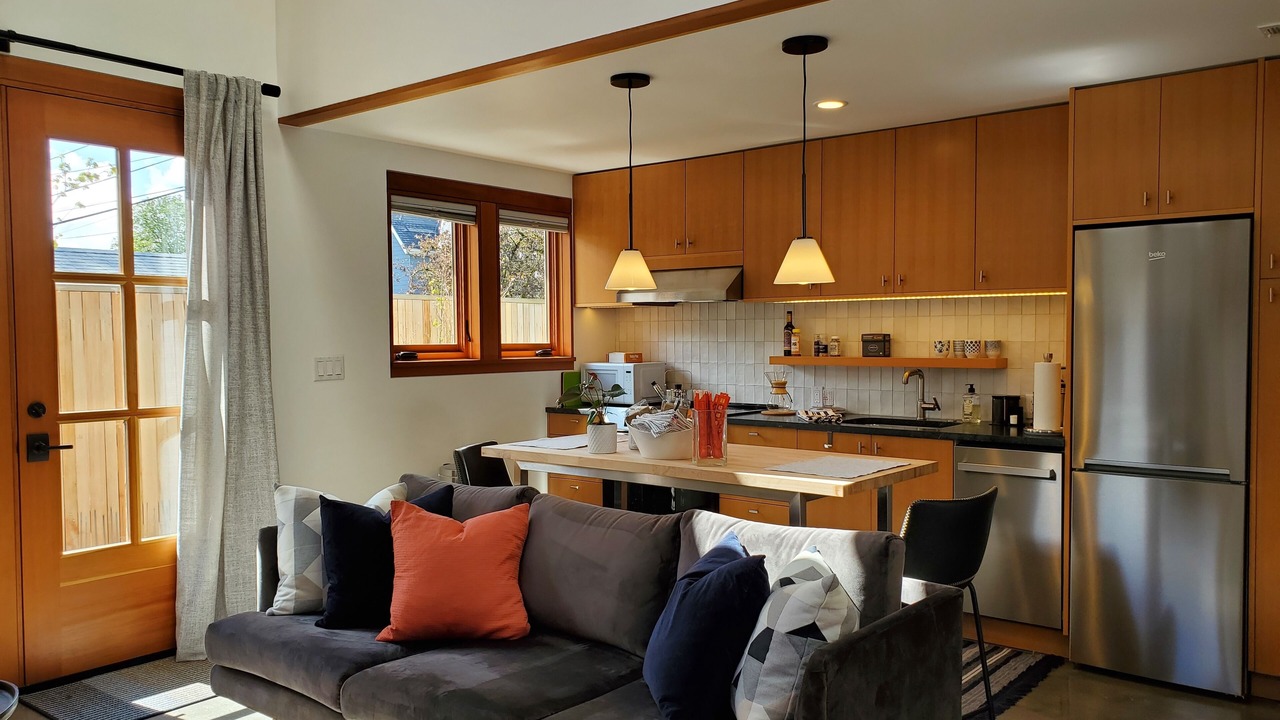 Photo of Livingroom in Ladd's Addition