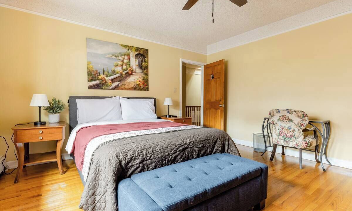 Photo of Bedroom in Queens