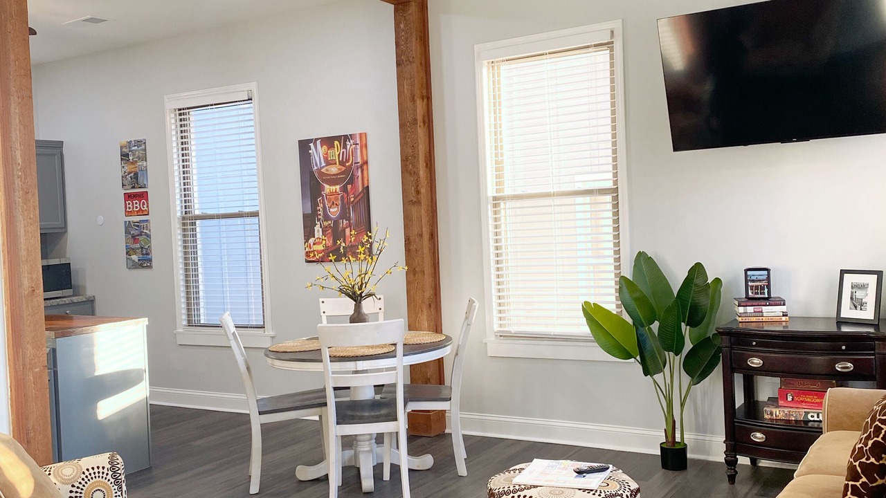Photo of Livingroom in Uptown