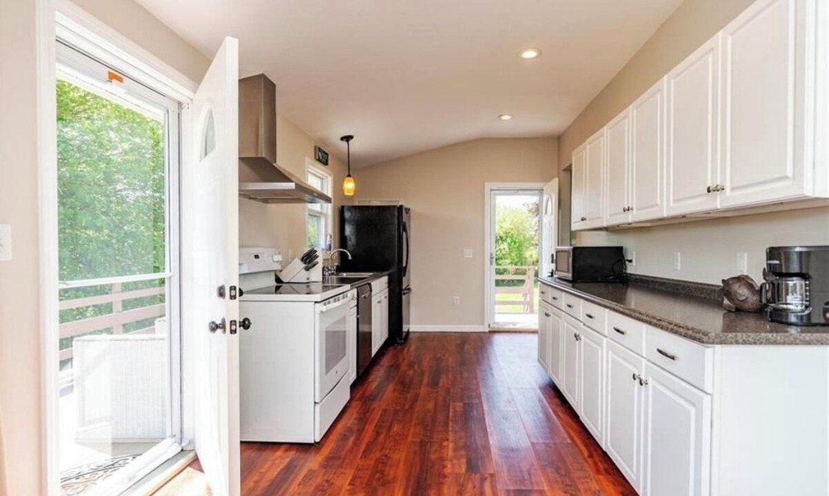 Photo of Kitchen in Point Judith