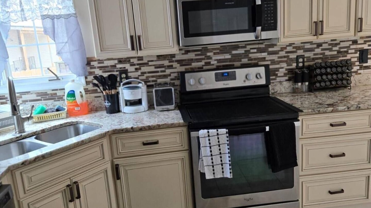 Photo of Kitchen in Greenbelt