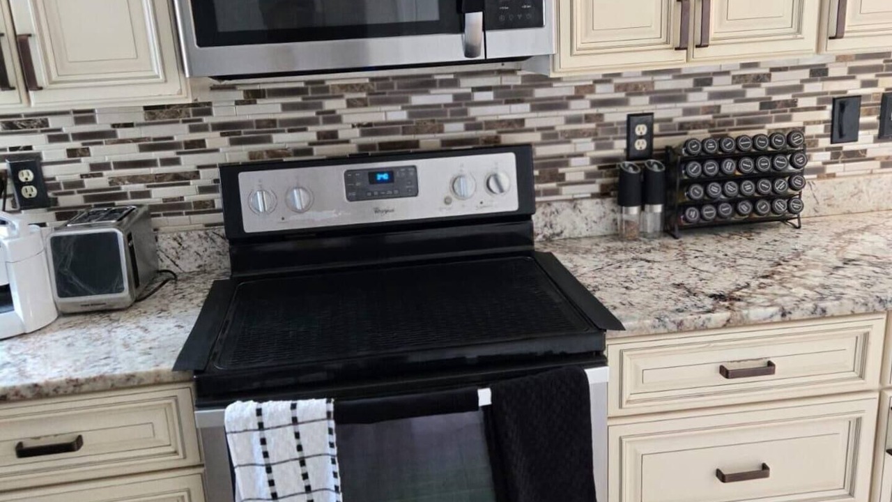 Photo of Kitchen in Greenbelt