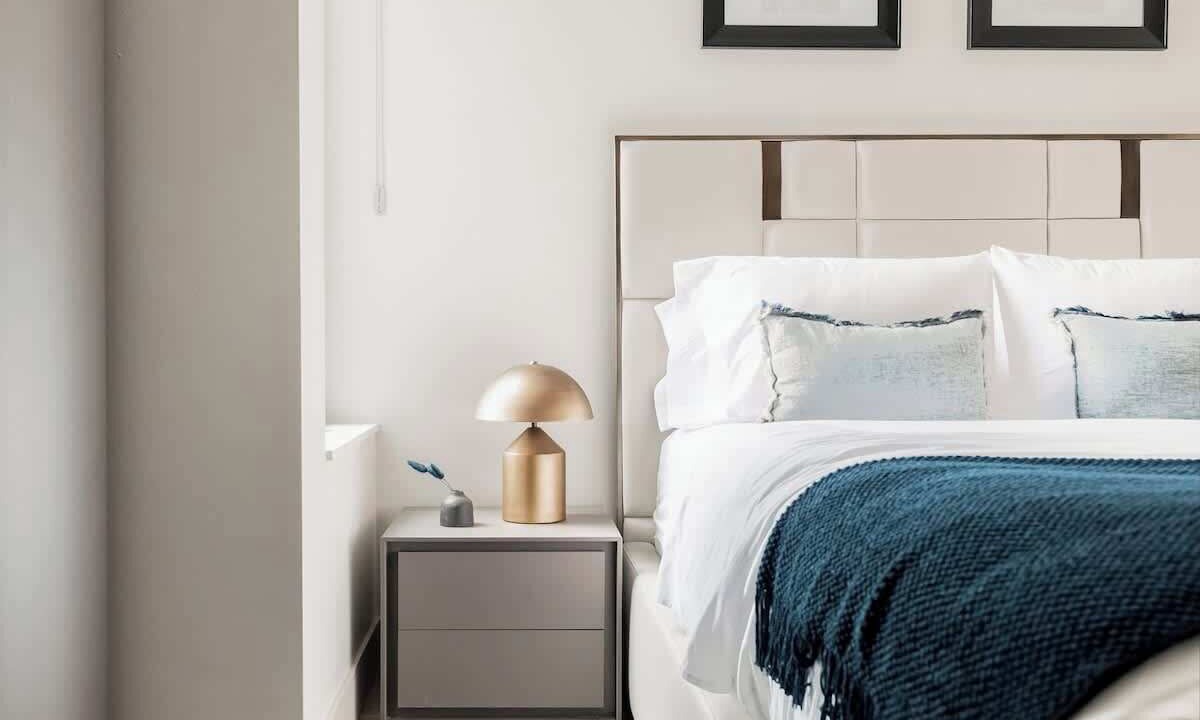 Photo of Bedroom in Jefferson Park