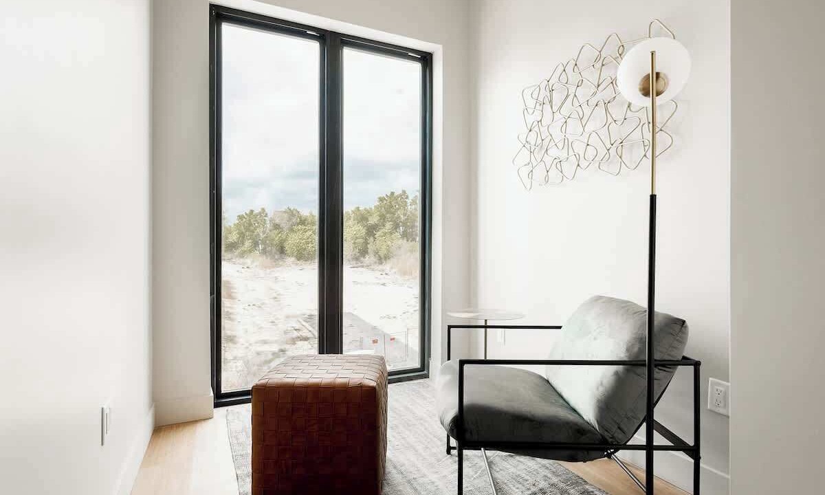 Photo of Livingroom in Jefferson Park