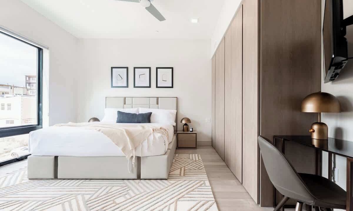 Photo of Bedroom in Jefferson Park