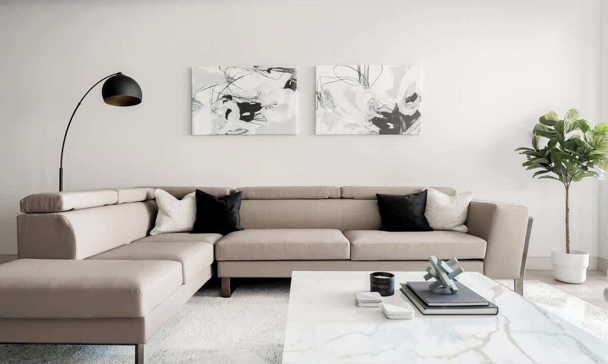 Photo of Livingroom in Jefferson Park