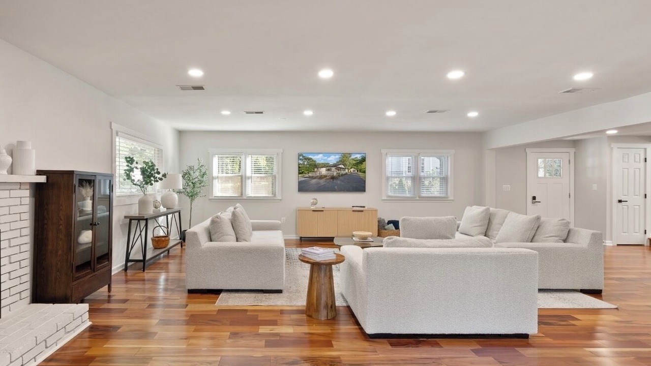 Photo of Livingroom in Annandale