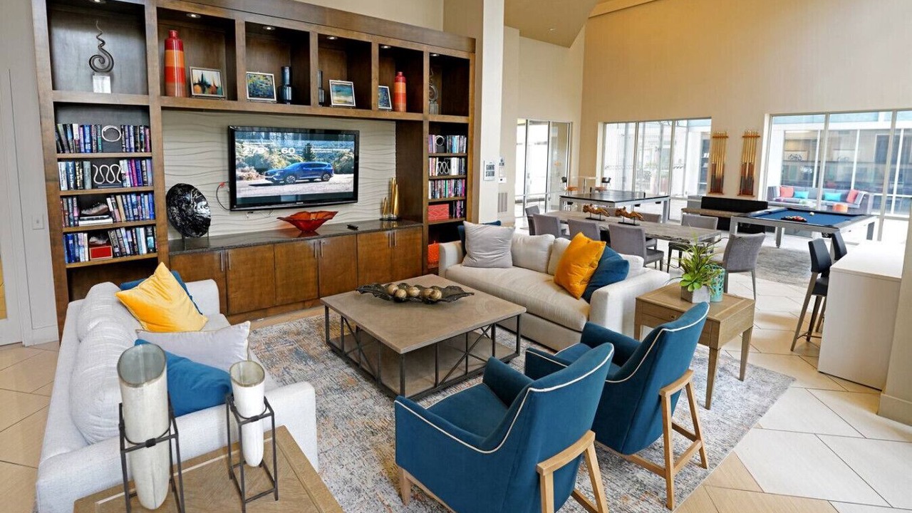 Photo of Livingroom in Nassau Bay