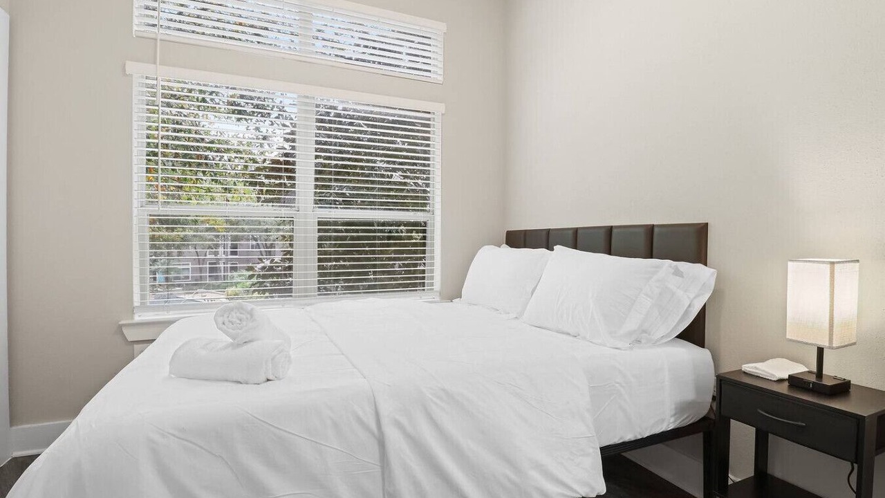Photo of Bedroom in Nassau Bay