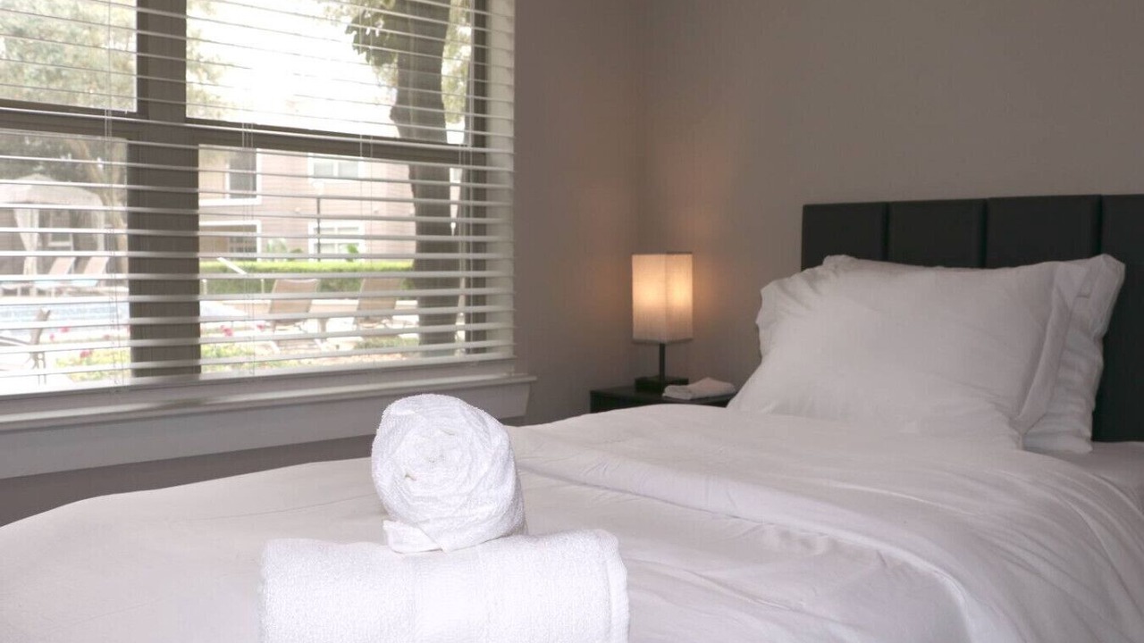 Photo of Bedroom in Nassau Bay